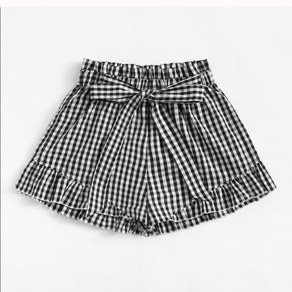 Last 1! Final Price Drop! Tie Front Gingham Shorts - Picture 2 of 6
